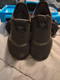 Toddler Adidas Size 9.0