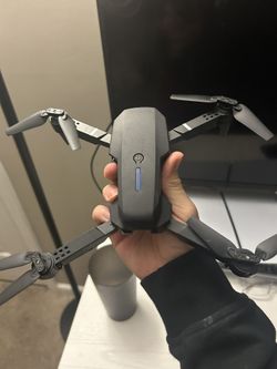 E88 WiFi Foldable Mini Drone – Like New