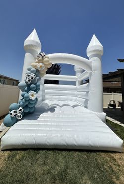 Luxury 13’ x 13’ Commercial White Bounce House – Like New (Used Once)
