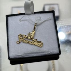 Gold “Grandma” Pendant 14k 1.1g