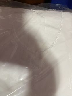 Brand NEW Disposable (cloth) Gowns 