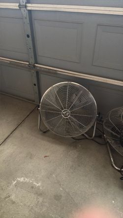 Hampton bay industrial fan-