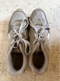 Men’s Reebok sneakers