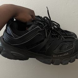 balenciaga tracks authentic