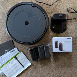 Roomba i4 Vacuum w/ Accessories