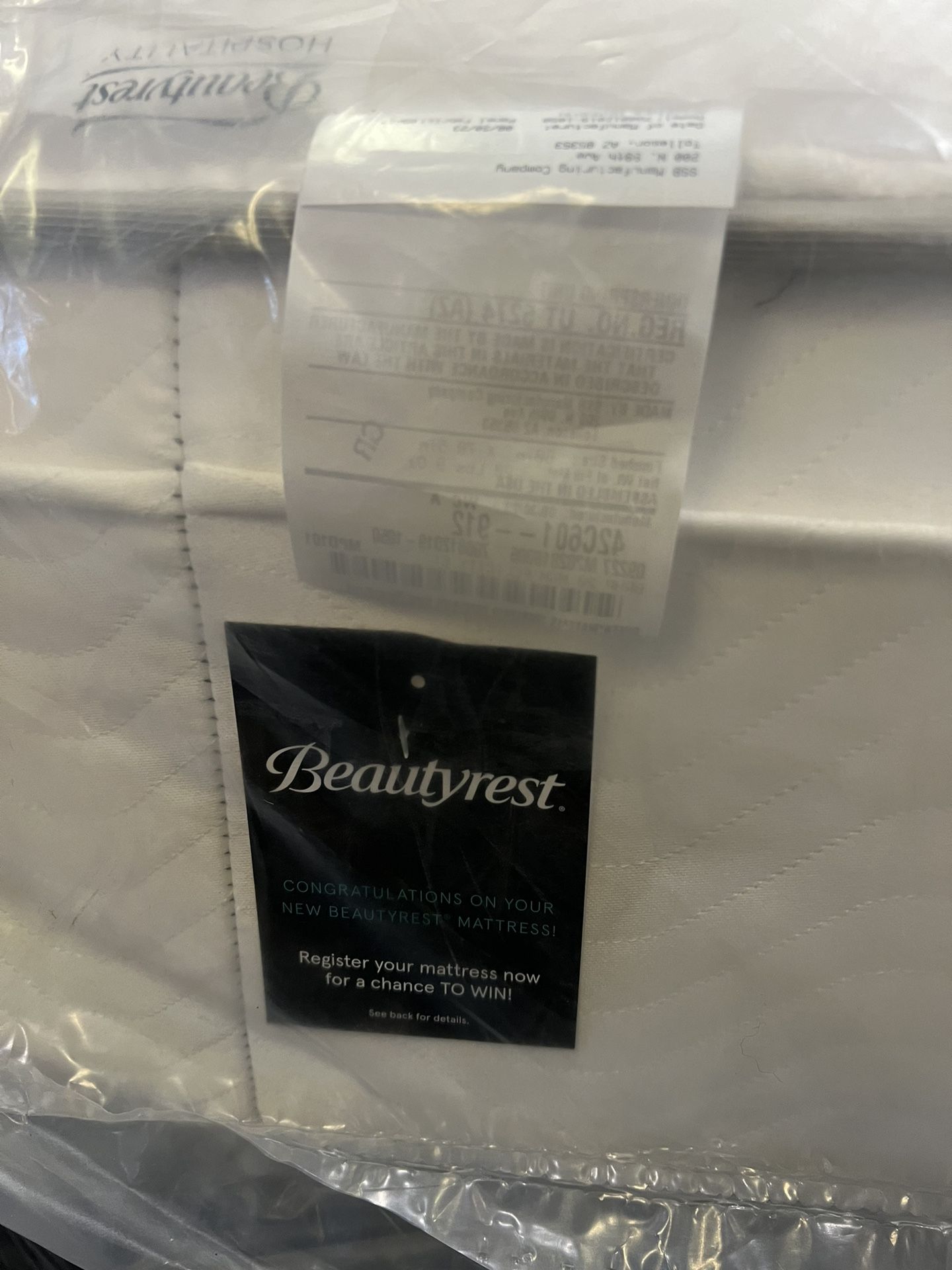 New Queen Pillow top Beautyrest Mattress $299