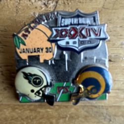 St Louis Rams VS Tennessee Titans Super Bowl 2000 Pin