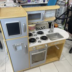 Kidkraft Kids Play Wooden Kitchen 