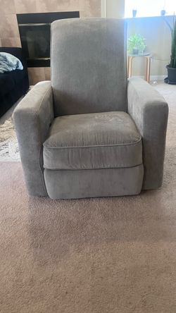 Light Grey Recliner (good condition)