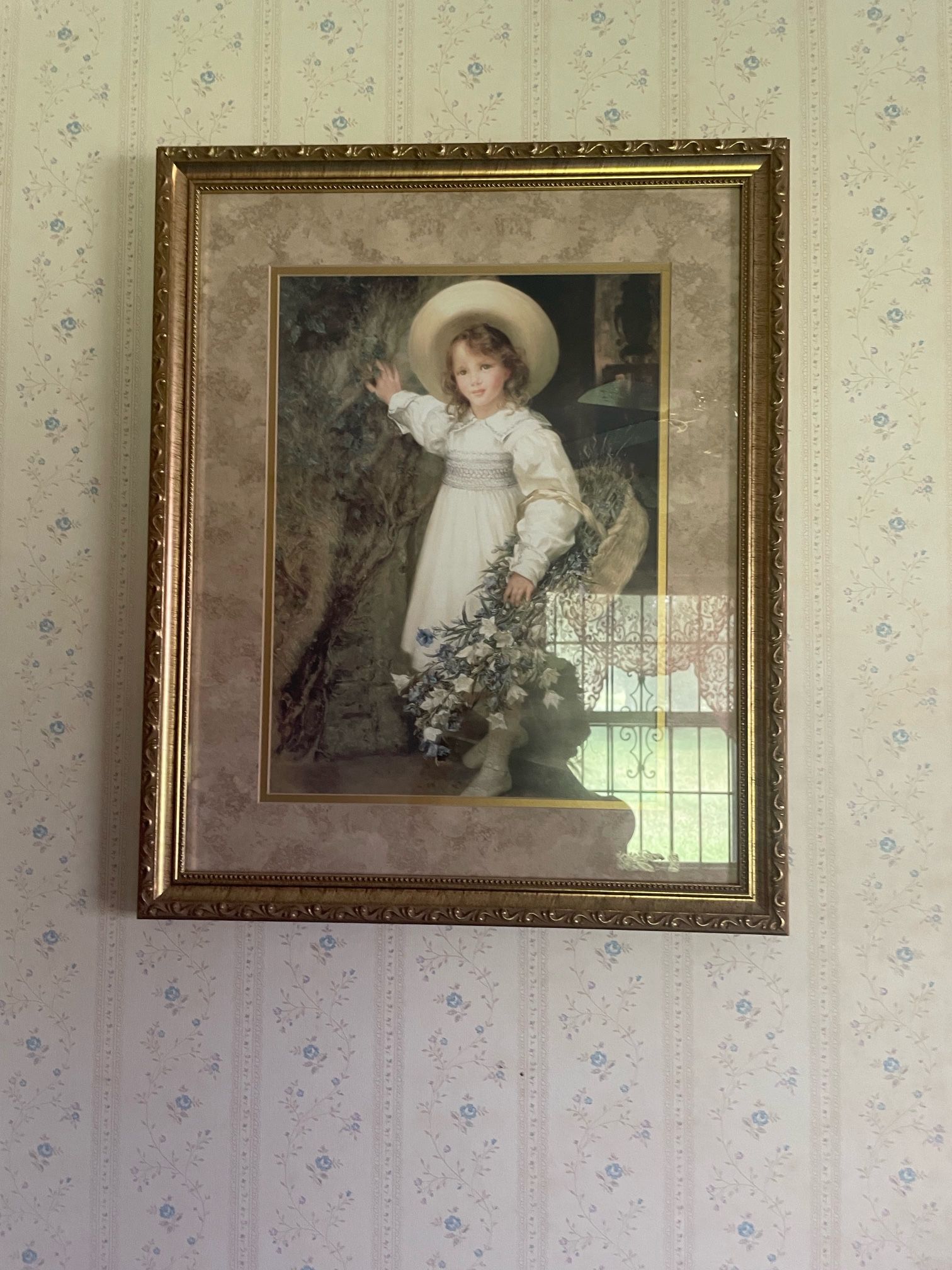 Try New Home Decor! Framed Pictures & Floral Decor.