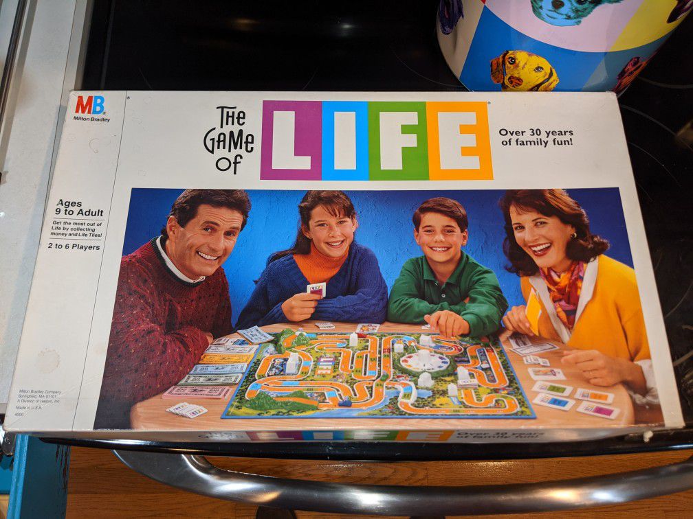 Vintage 1991 Life Board Game