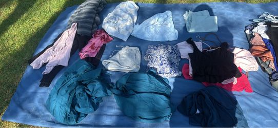 Mixed Women's Clothing Bundle Lot yard sale