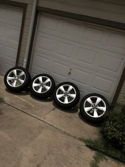 2013 stock mustang wheels