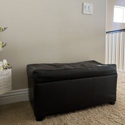 Storage Bench/ottoman