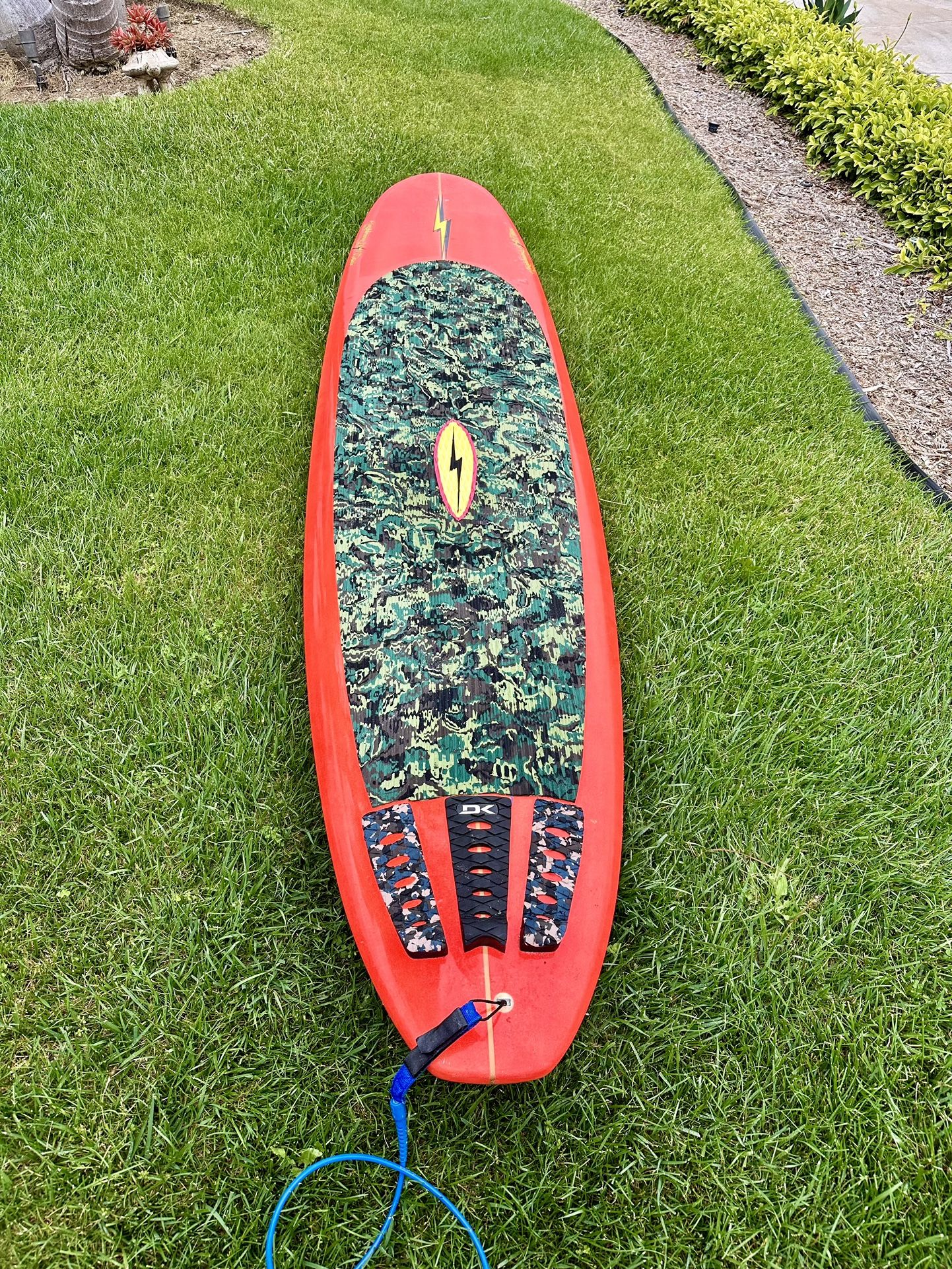 Lightning Bolt Maui Surfboard from Maui 10 ft