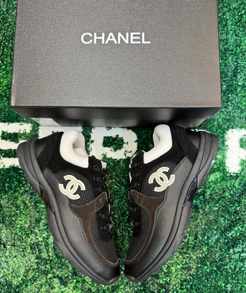 Chanel Sneaker