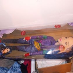 Rare Descendants Eve Doll