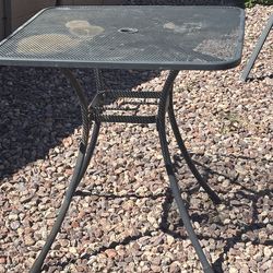 Umbrella table