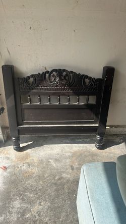 Twin bed headboard