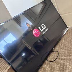 43” LG TV