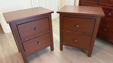 2-Drawer Nightstands