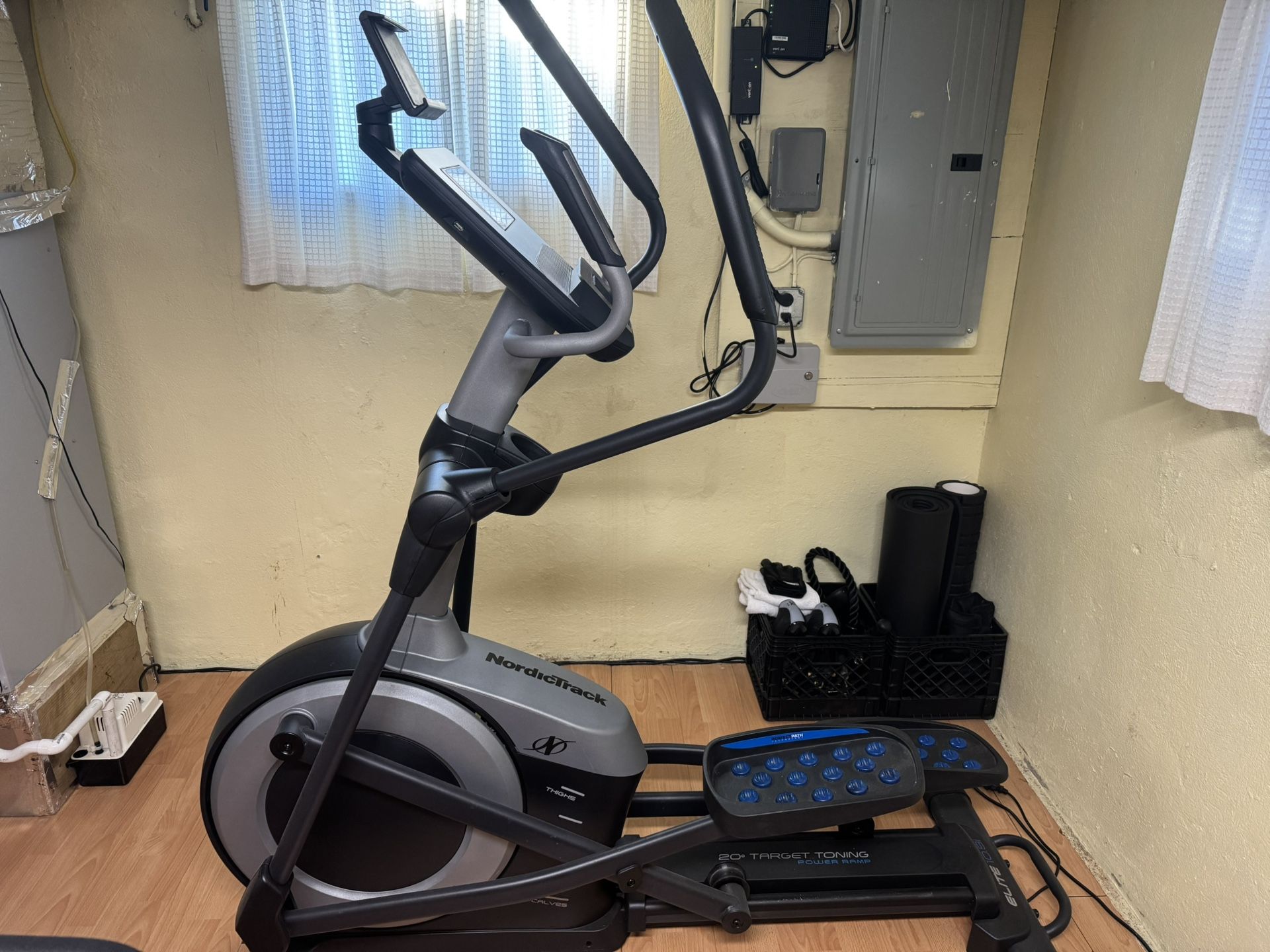 NordicTrac Elliptical 10.9i