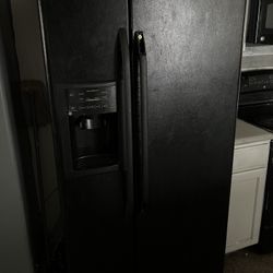 GE Appliance Package Refrigerator stove microwave dishwasher