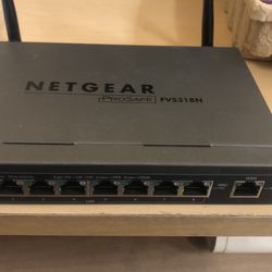 Netgear FVS318N Wireless n 8 Port Router