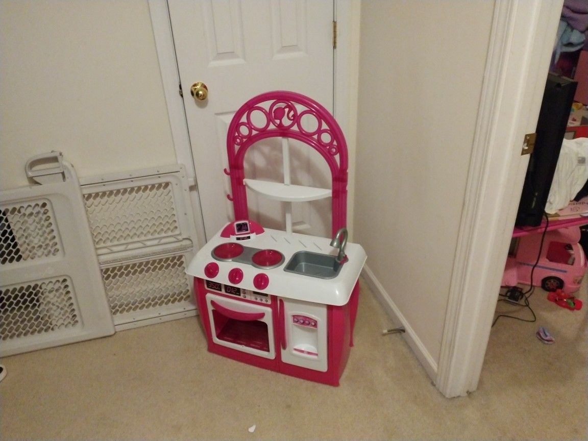 Barbie Kitchen