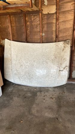 Chevy 1500 04 hood