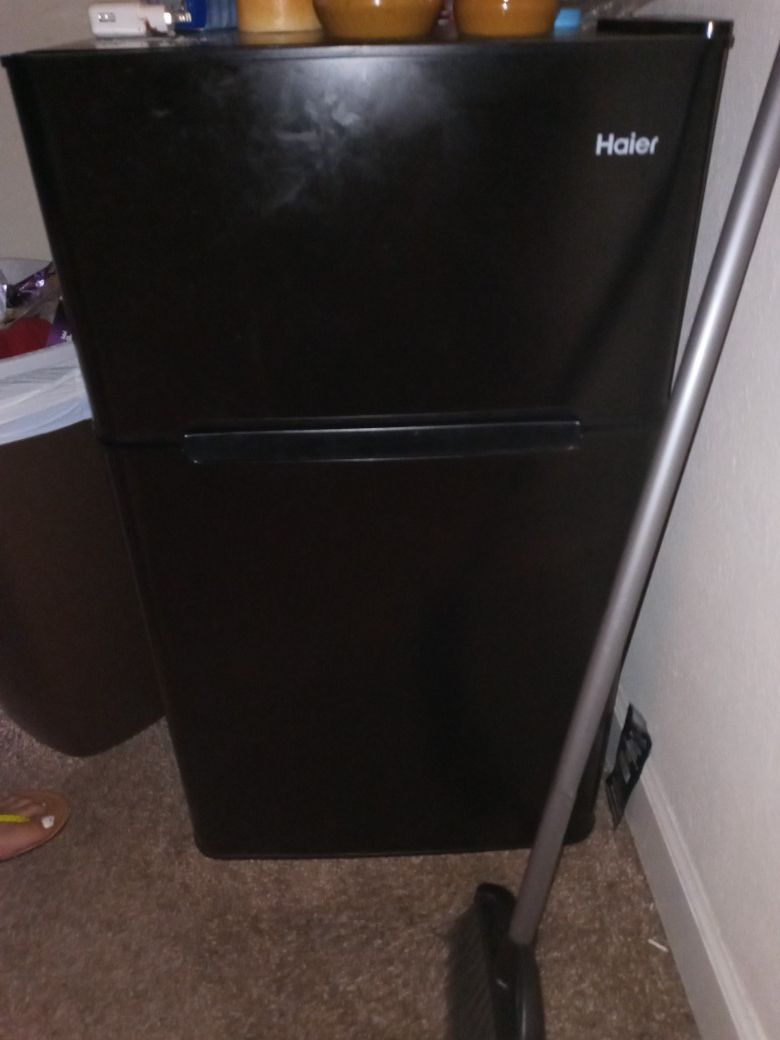 3ft X 2ft mini refrigerator