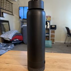 TYLT tumbler w/bluetooth speaker