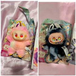 Labubu New. It Has Some Defects But Not Obvious 