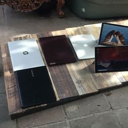 a Lot 7 Laptop/ 3 Surface Pro 4 / Hp / Samsung Touchscreen /MacBook Air 2017 / Lenovo sale For Parts (4  turn on other 3 not turn on)