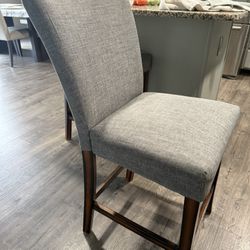 2 Kitchen Counter chairs