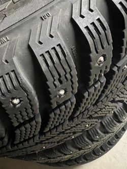 Studded Snow Tires And Wheels. 205/60 R16 5x114.3