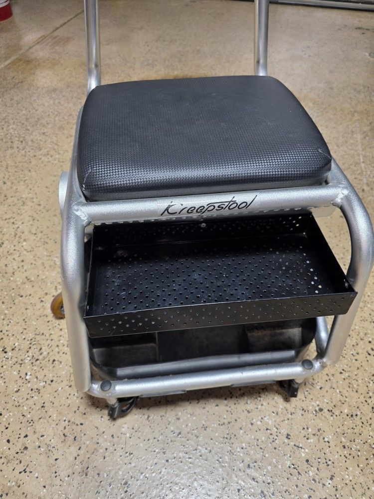 Kreepstool Garage Chair