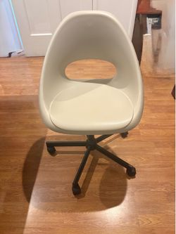 Adjustable Desk Chair (beige)