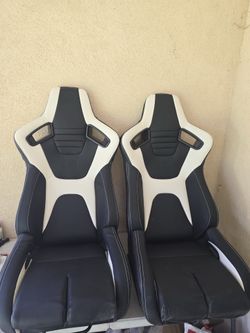 Universal Racing Seats