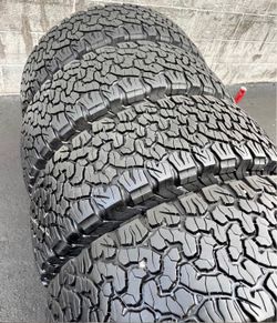 305/55/200bfgoodrich 📍📍 Vendo un set de llantas con 80% de vida las 4 📍🌟