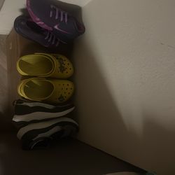 Boys Shoes Sizes 1 And 2 Bundle