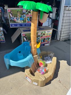 Step2 Tropical Splash Water Park