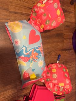 Girls life jacket