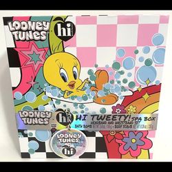 Looney Tunes Tweety x Hi Peach Layne Bath Spa Box Gift Set, Head and Wristband