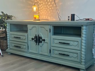 Farmhouse tv stand/buffet