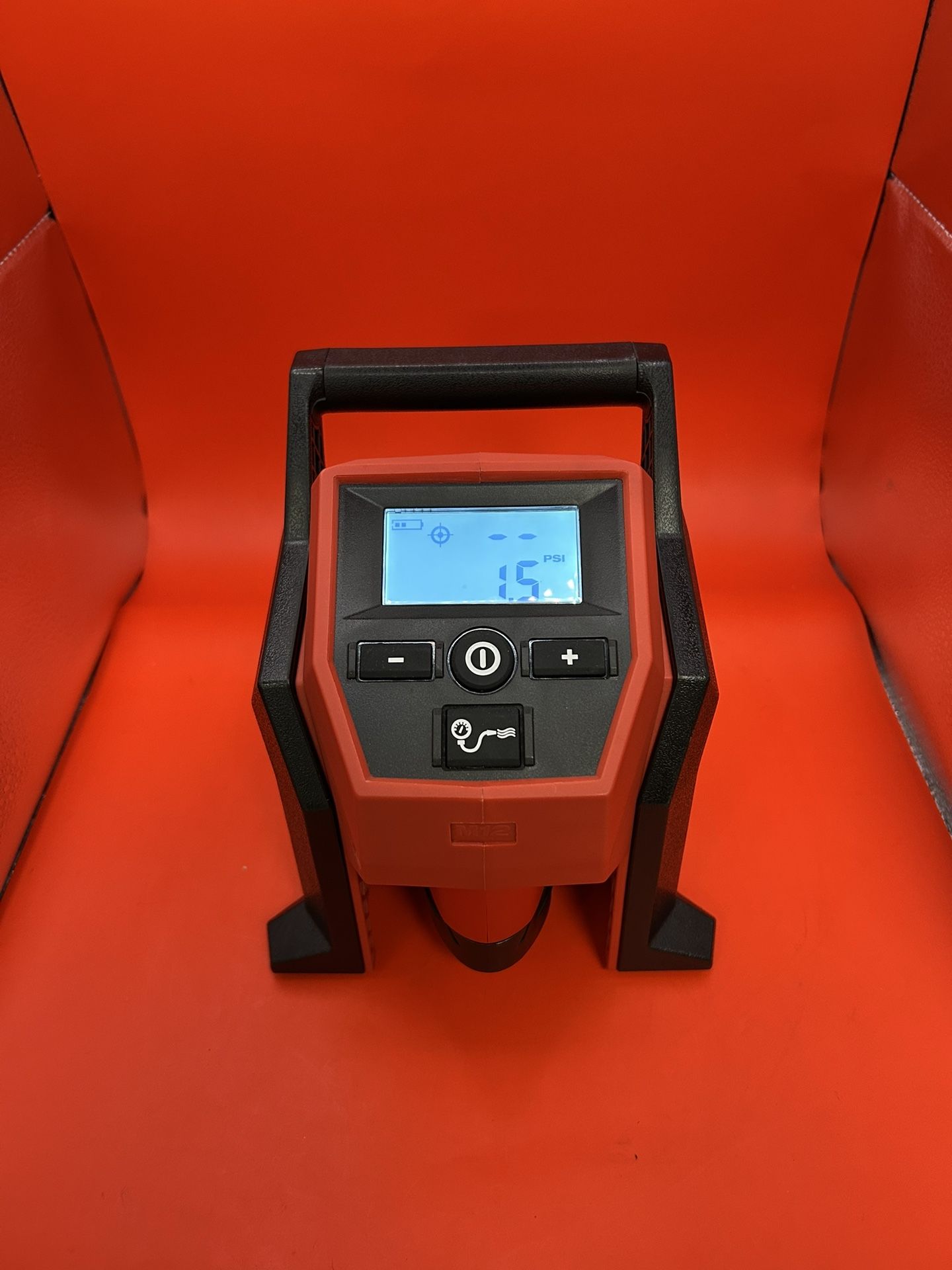 Milwaukee Portable Tire Inflator 2475-20