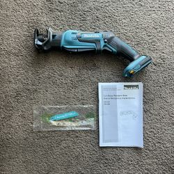 Makita Reciprocating Saw XRJ01Z 18-Volt Cordless Compact Recipro Saw + 2 Blades  Toool only Brad new