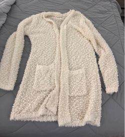 Womens sweater size med new