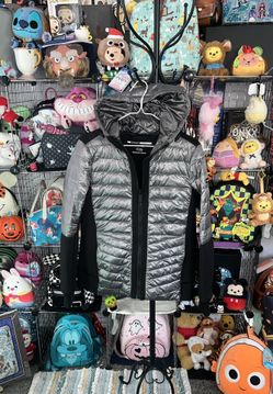 Like New Premium Down Puffer Jacket DKNY Sport Women’s size S Silver/Black