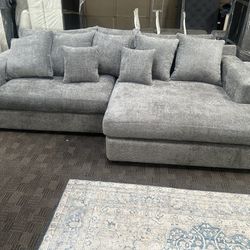 Deep Comfy Sectional W Gray Boucle Fabric 